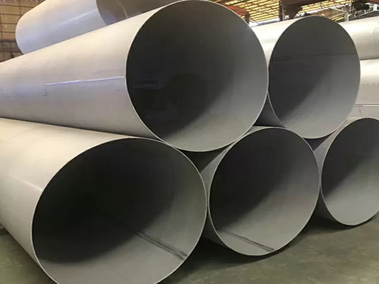 0.7mm 0.8mm الفولاذ المقاوم للصدأ الأنابيب الملحومة 316L قوة الشد العالية